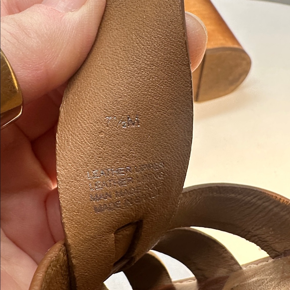 TORY BURCH | LIGHT BROWN | RIVER T BAR | LEATHER | WEDGE SANDALS - Picture 8 of 8